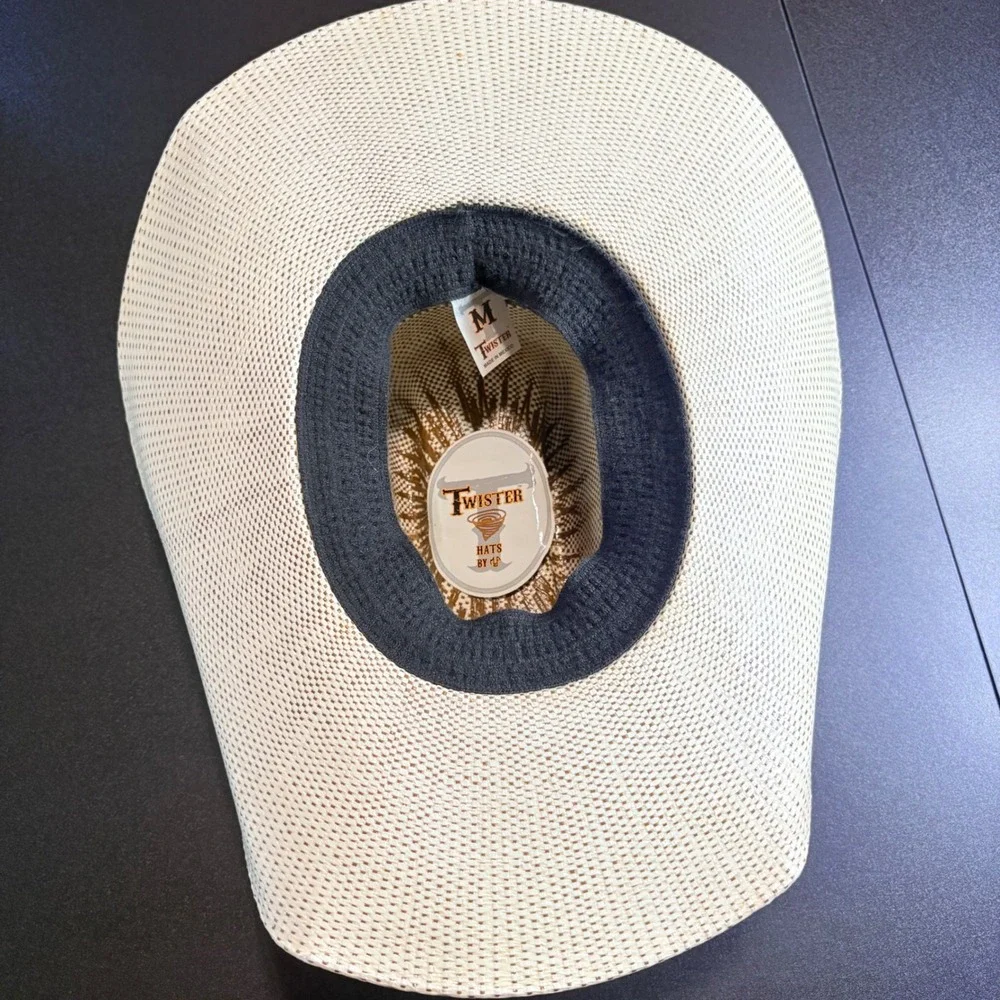 Twisted X brand cowboy hat natural straw Kids size medium western cowboy